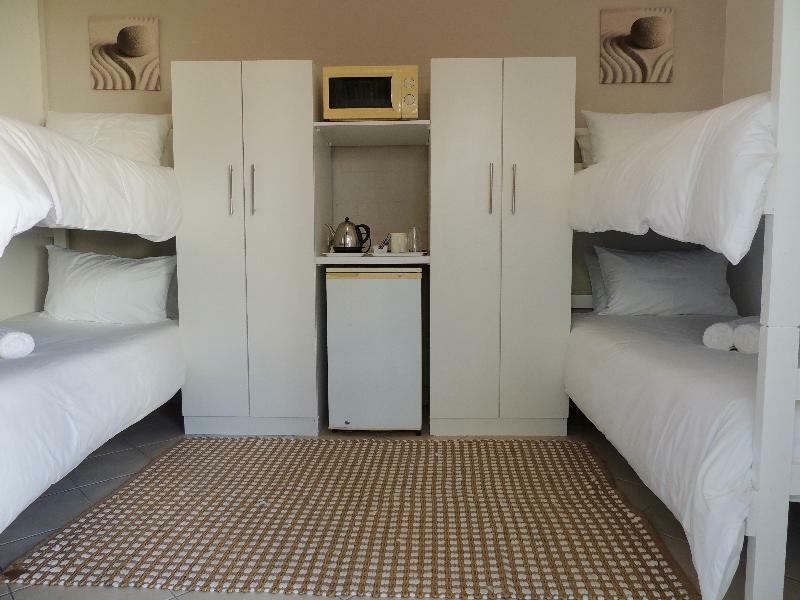 La Mer Guesthouse Port Elizabeth Dış mekan fotoğraf