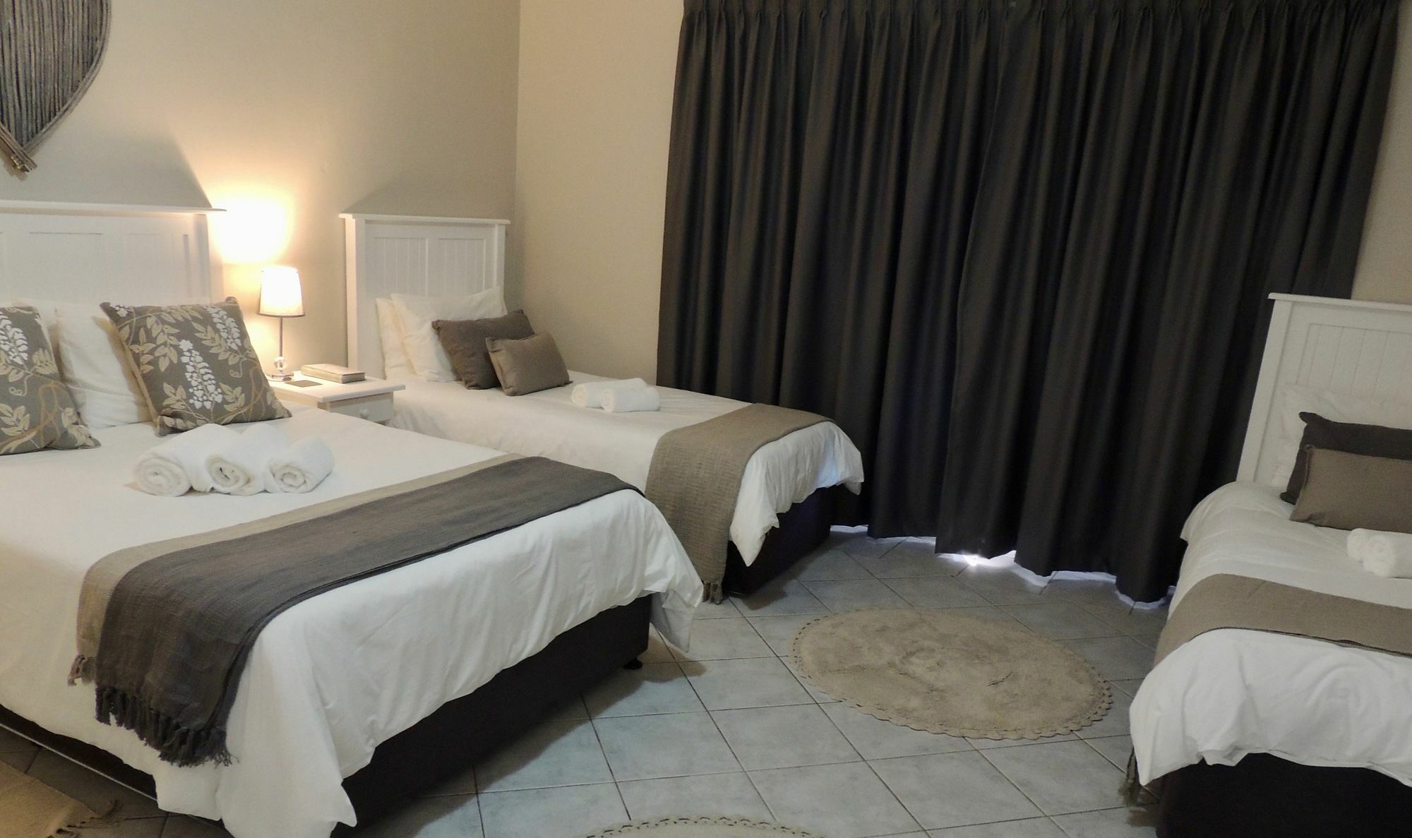 La Mer Guesthouse Port Elizabeth Dış mekan fotoğraf