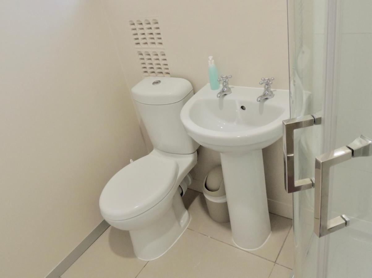 La Mer Guesthouse Port Elizabeth Dış mekan fotoğraf
